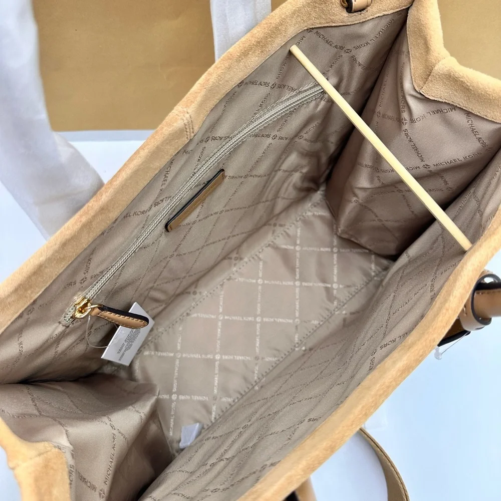 MICHAEL KORS 
Mirella Medium Suede and Faux Shearling Tote Bag - Picture 10 of 16